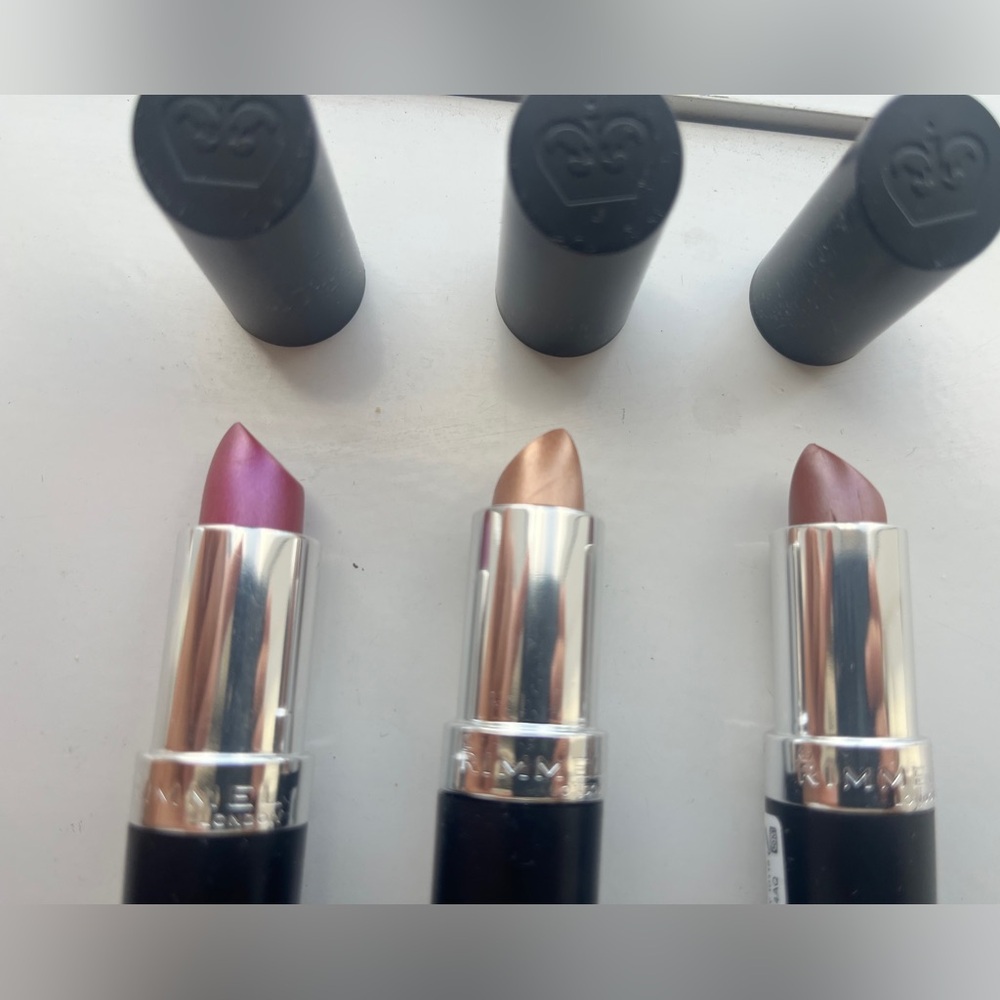 3-Pack New Rimmel London Pearl Coffee & Amethyst Shimmer Frosted Lipsticks Lasts